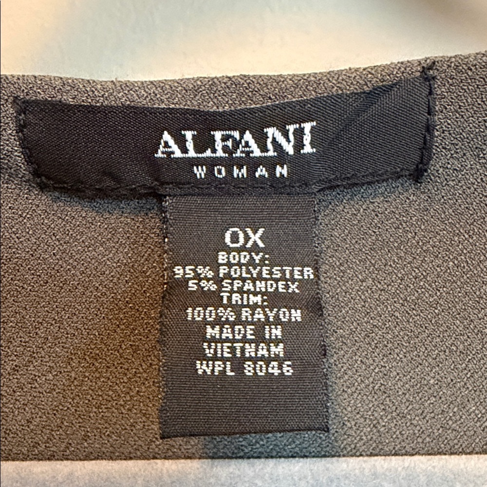 Alfani Size 0X Sleeveless Gray & Ivory Embroidered Detail Shift Dress Coastal - Picture 4 of 15